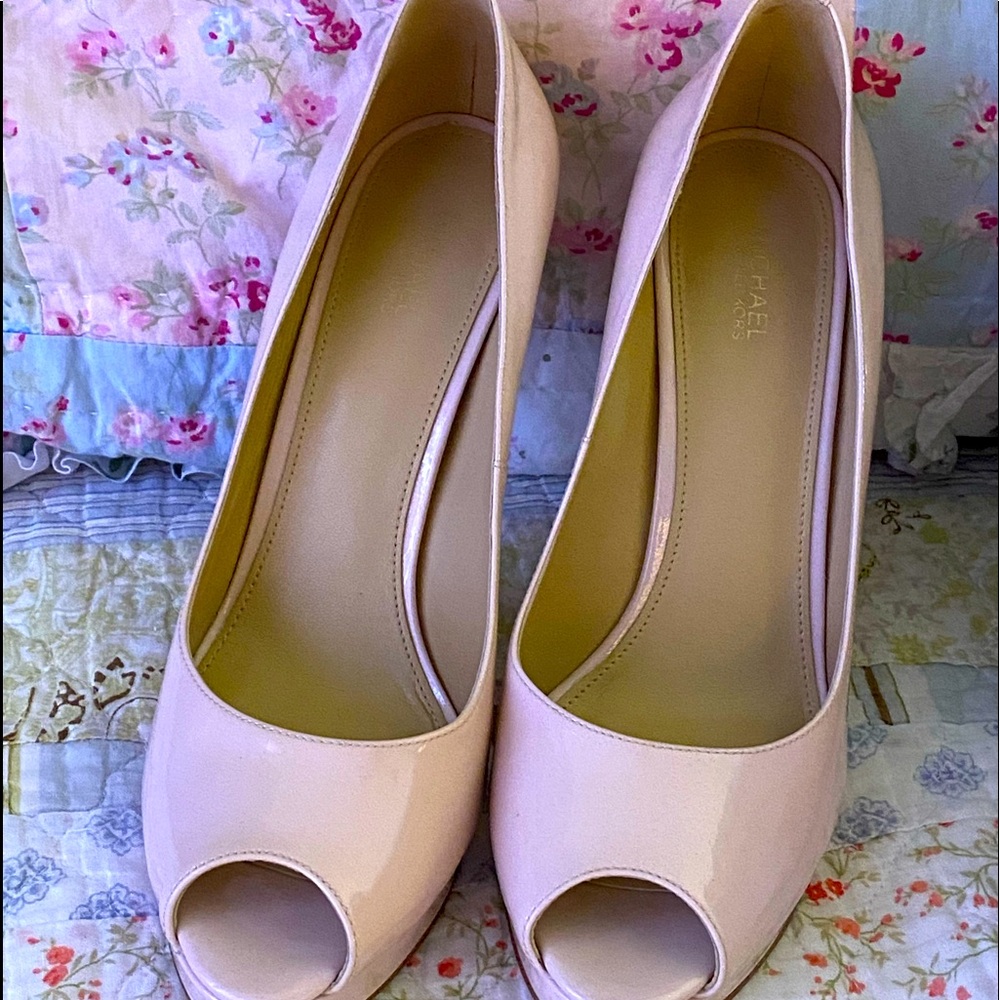 Powder pink pumps. Worn once.
